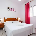 Con Piscina Aceptamos Solo Familias Con Piscina Privada Y Jardin Conil De La Frontera