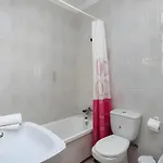 Con Piscina Aceptamos Solo Familias Con Piscina Privada Y Jardin Conil De La Frontera