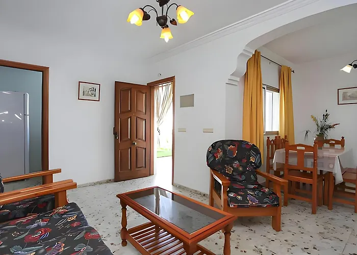 Con Piscina Aceptamos Solo Familias Con Piscina Privada Y Jardin Chalet *