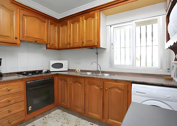 Con Piscina Aceptamos Solo Familias Con Piscina Privada Y Jardin * Conil De La Frontera