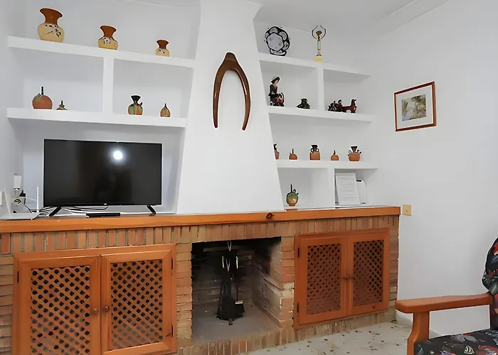 Chalet Con Piscina Aceptamos Solo Familias Con Piscina Privada Y Jardin *