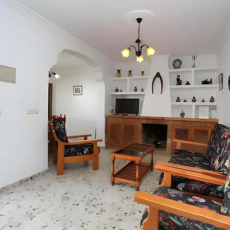 Con Piscina Aceptamos Solo Familias Con Piscina Privada Y Jardin Alpehytte Conil De La Frontera